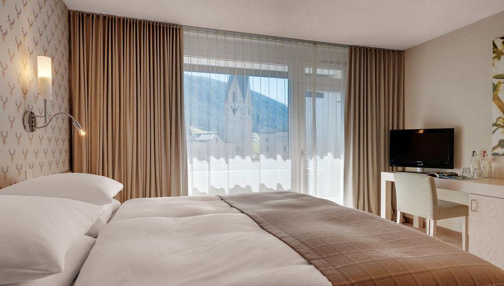 Morosani Posthotel Hotel 4*