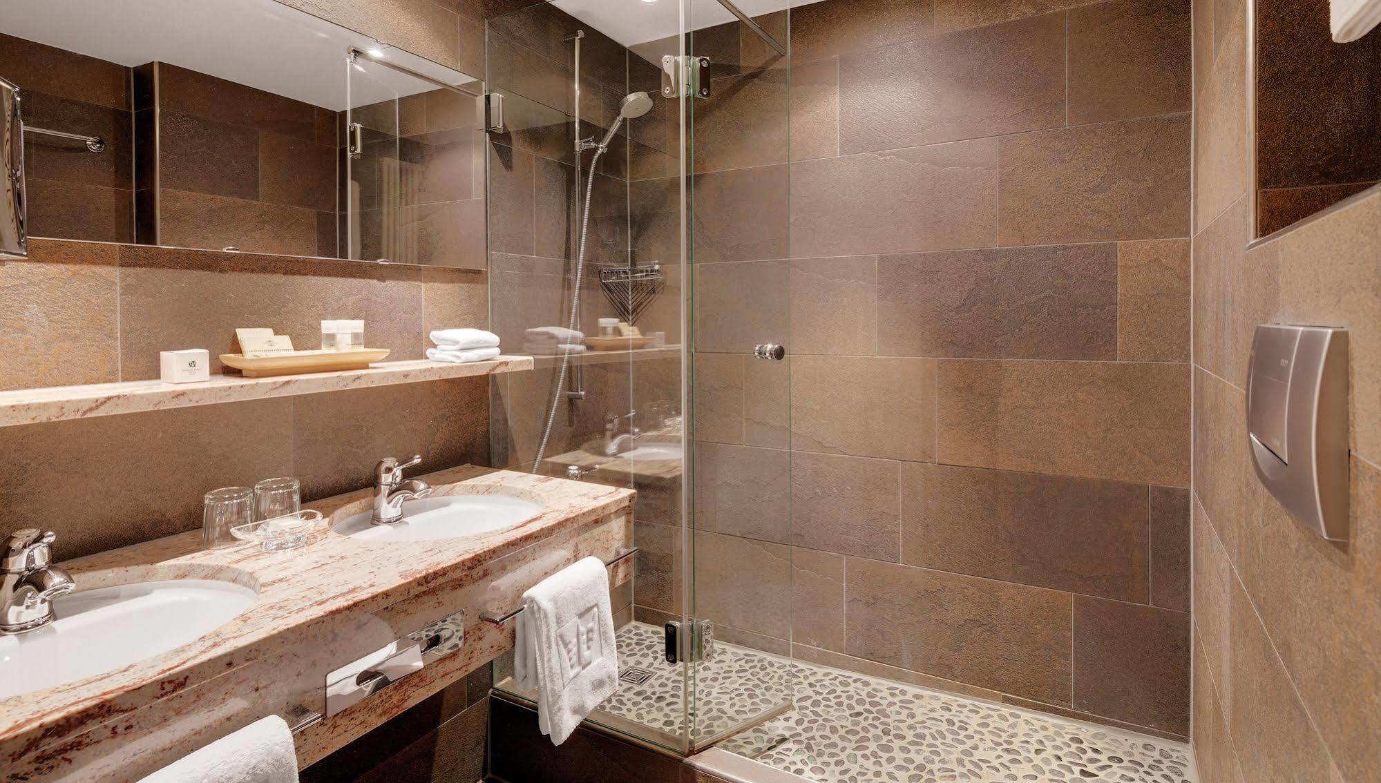 Hotel Morosani Posthotel 4*
